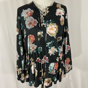 NWOT Chelsea & Theodore Peplum Floral Top